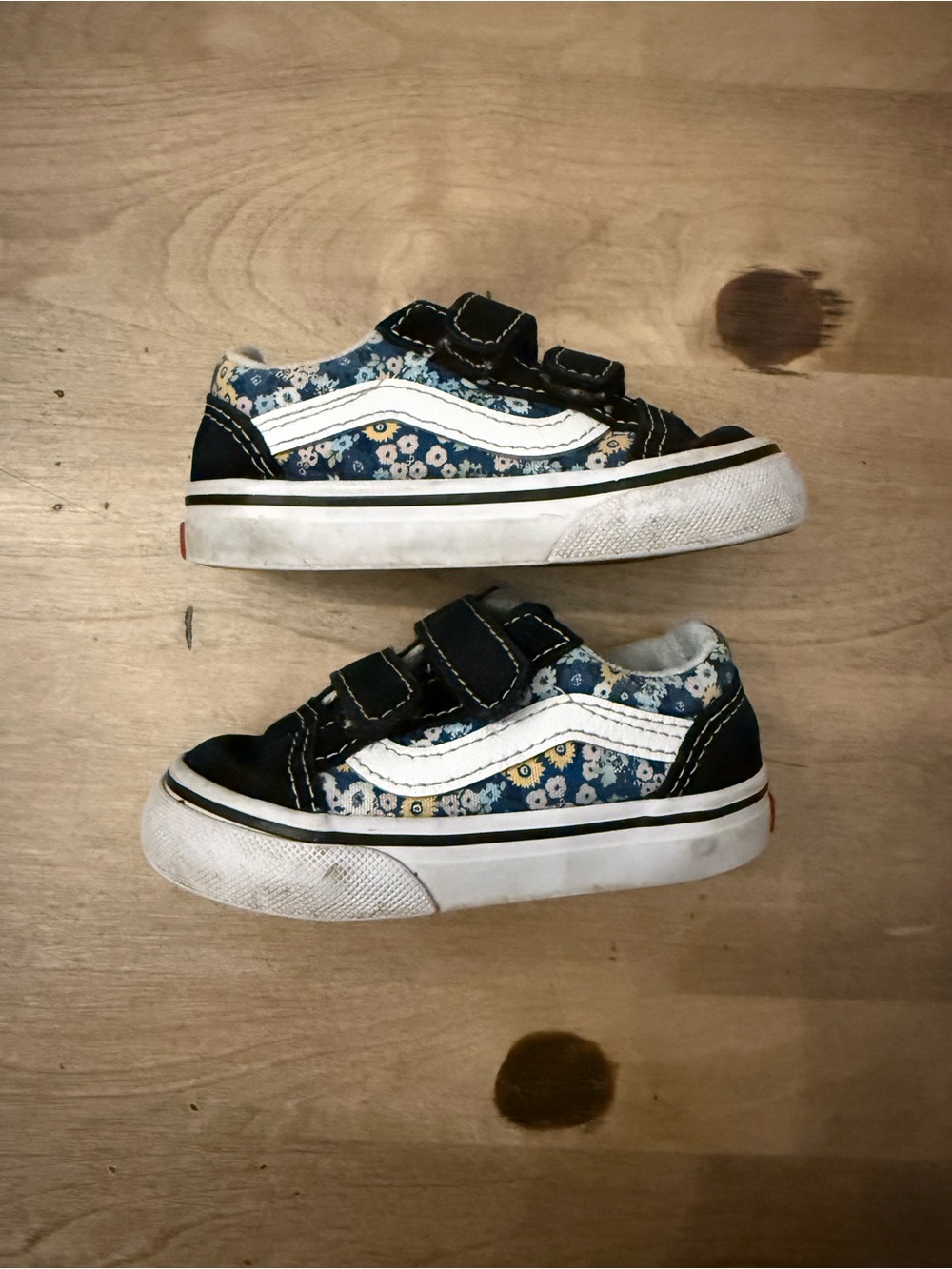 Vans Little Kids Floral Velcro Sneakers